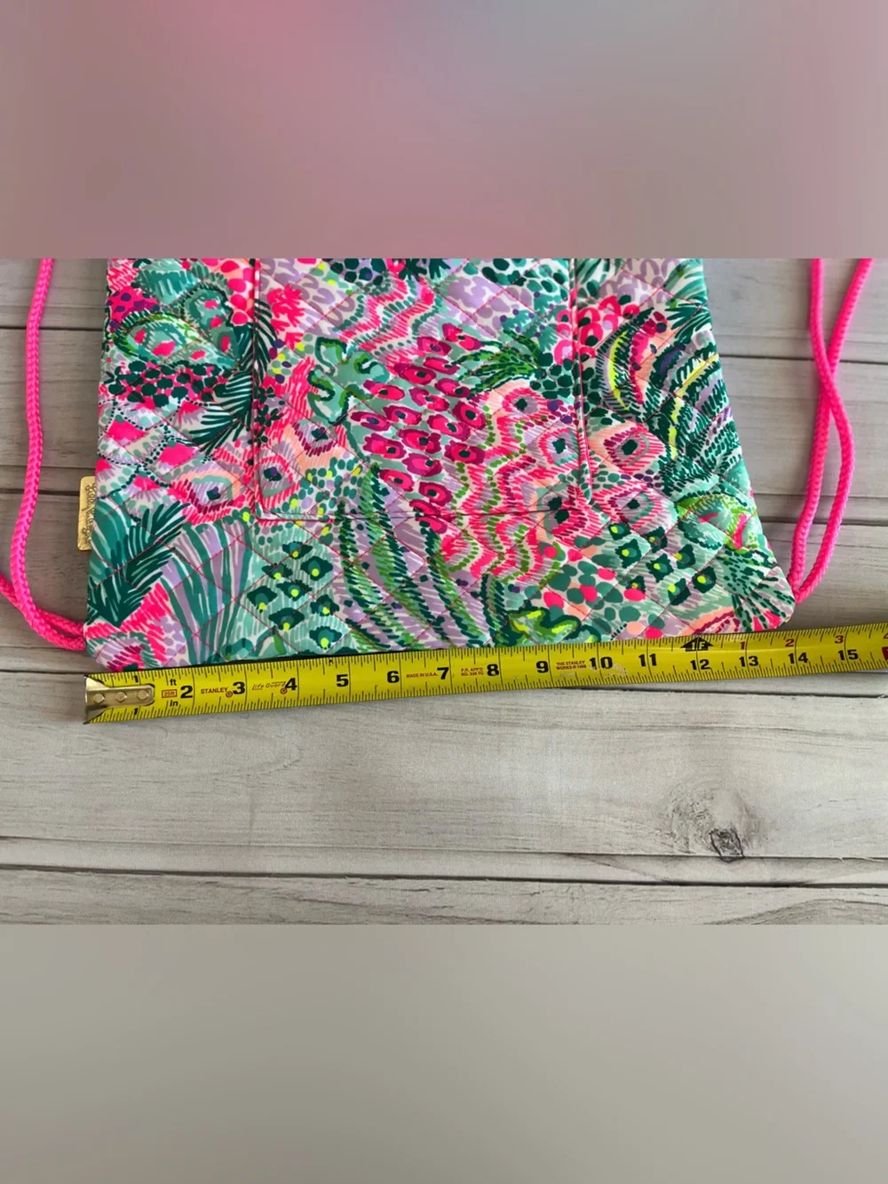 Lilly Pulitzer quilted banana split drawstring vibrant drawstring backpack bag.